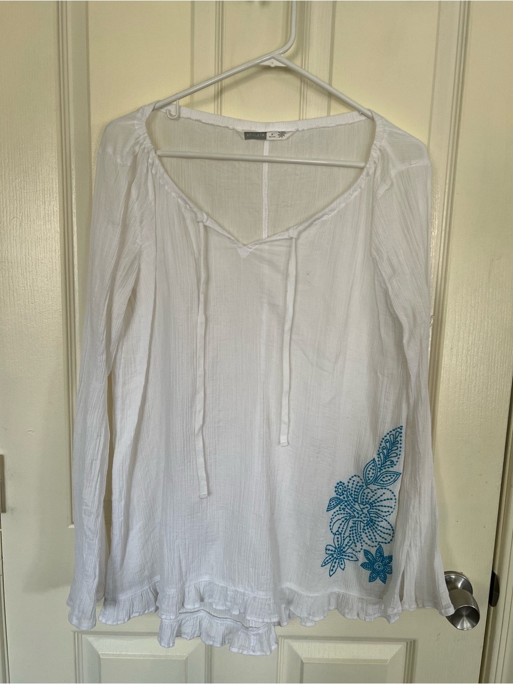 Athleta White Gauze Embroidered Peasant Blouse 100% Cotton Boho Medium